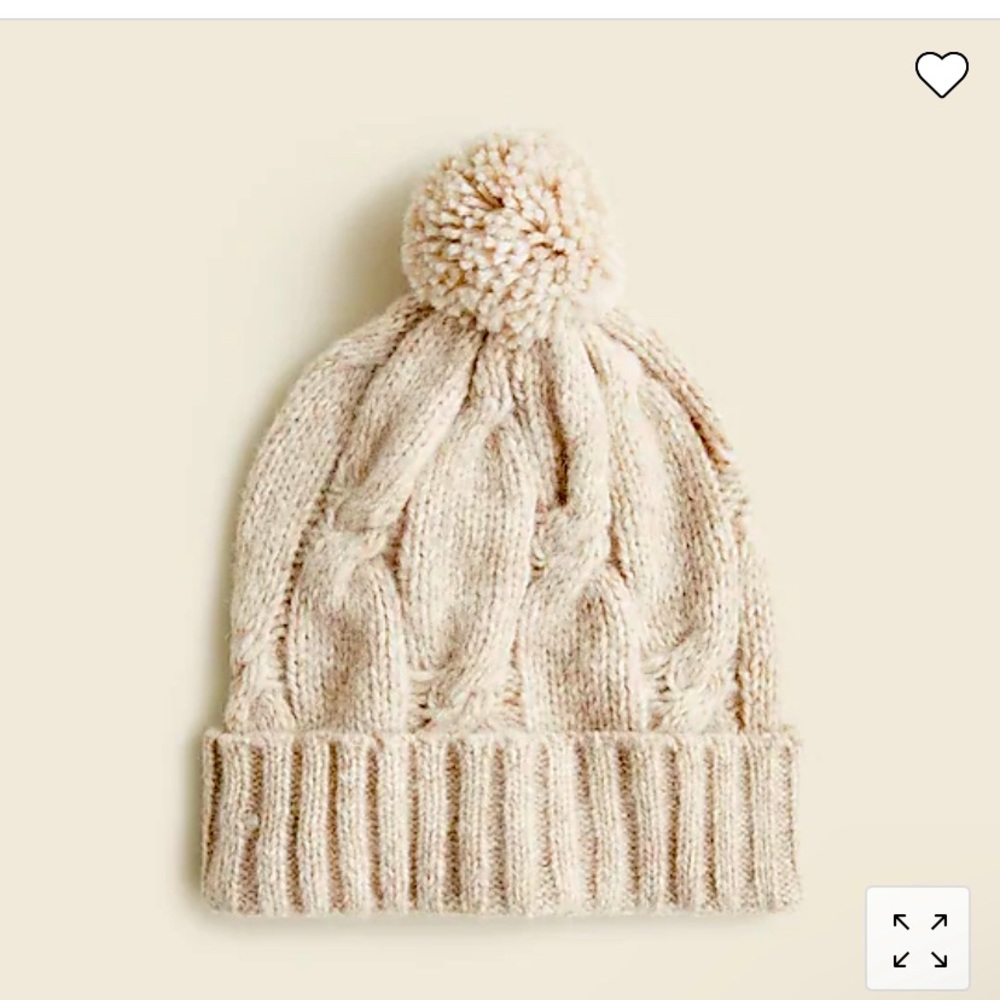 Chunky cable-knit beanie